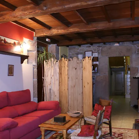 Rectoral De Goian Country house *