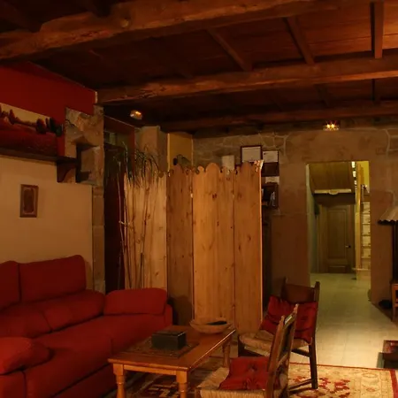 Country house Rectoral De Goian Sarria